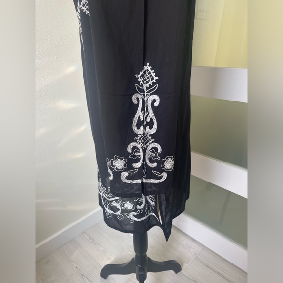 🧑‍🎄⭐️ Debbie Katz black and white cover up SZ medium EUC 🥰 - Picture 3 of 7